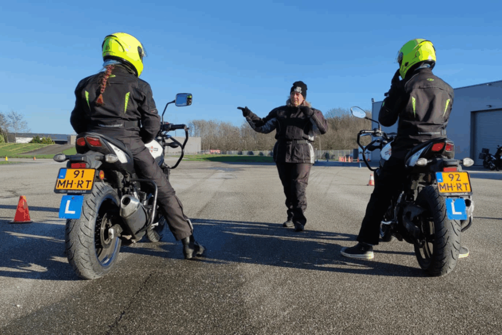 Vanaf welke leeftijd mag je je theorie examen doen?